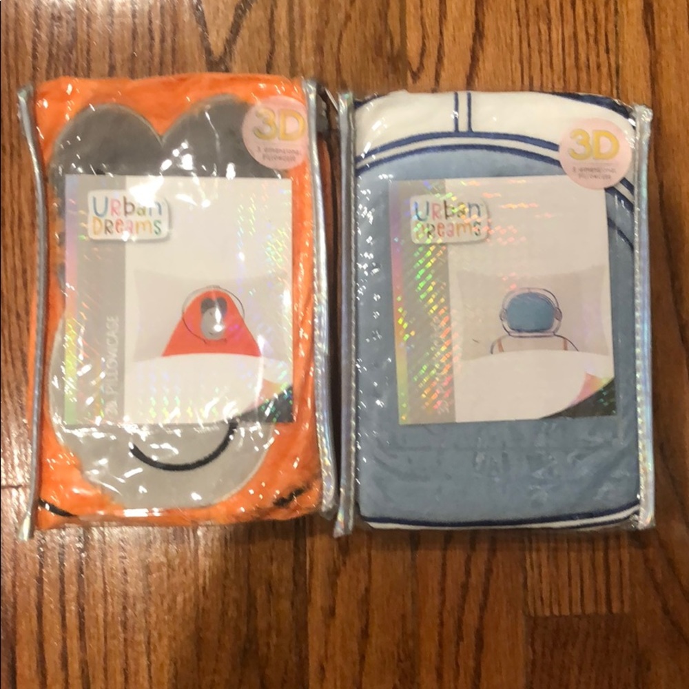 NWT two 3D pillowcases